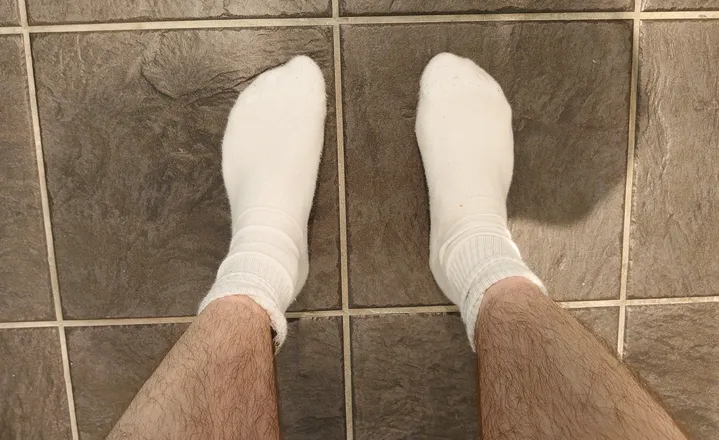 OnlyFans cuenta alienlovefeet header 2