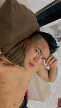 OnlyFans cuenta santiagomendozaa1 header 2