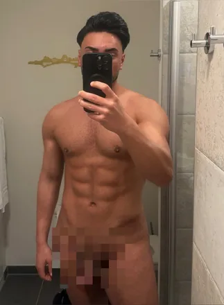 OnlyFans cuenta big_adam2004 header 2