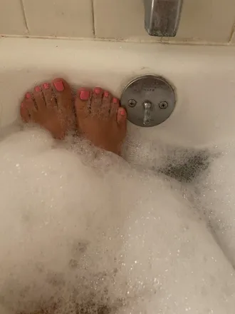 OnlyFans cuenta nikkithetitts header 2