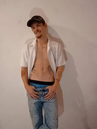 OnlyFans cuenta tattedsinger header 2