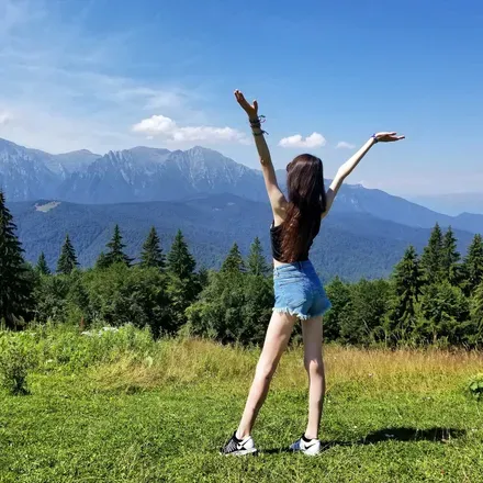 OnlyFans cuenta thegirlwithlonglegs header 2