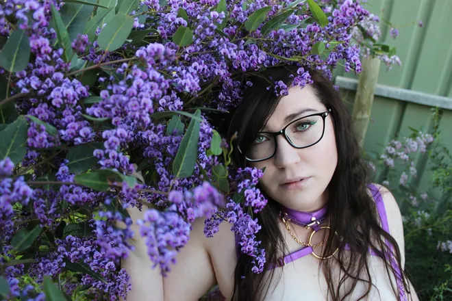 OnlyFans cuenta lilyleoufree header 2