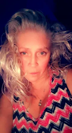 OnlyFans cuenta karenforward31 avatar 1