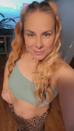OnlyFans cuenta green_eyes_86 header 2