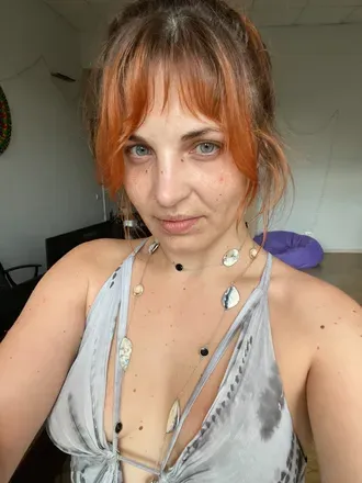 OnlyFans account  elena917 avatar 1
