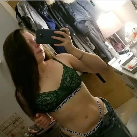 OnlyFans account  thebigbootyqueenfreepage header 2