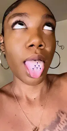OnlyFans account  sunnybaby304 header 2