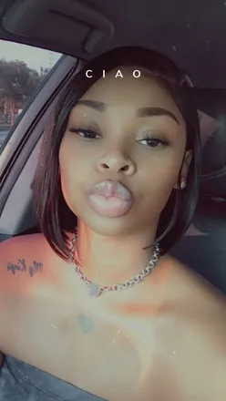 OnlyFans cuenta prettylipsdollars header 2