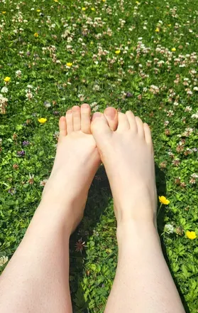 OnlyFans cuenta petite_feet44 avatar 1