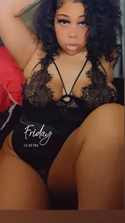 OnlyFans cuenta fineaxxmami avatar 1