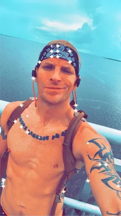 OnlyFans cuenta kevinstanley18 header 2