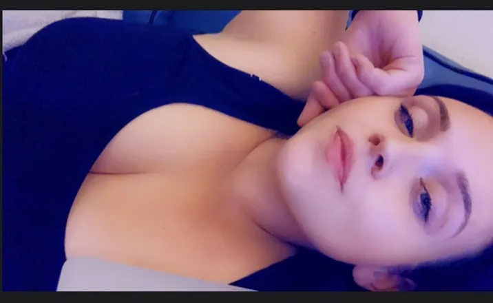 OnlyFans cuenta maybebecky header 2