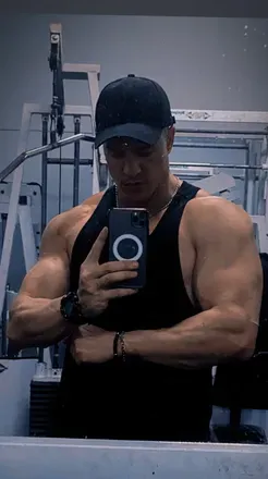 OnlyFans cuenta ofluckyguy avatar 1