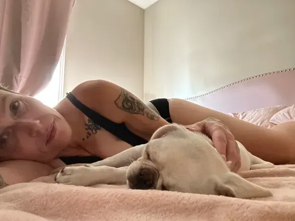 OnlyFans cuenta jennyfrtheblock header 2