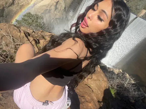 OnlyFans account  angelbabycaxxx avatar 1
