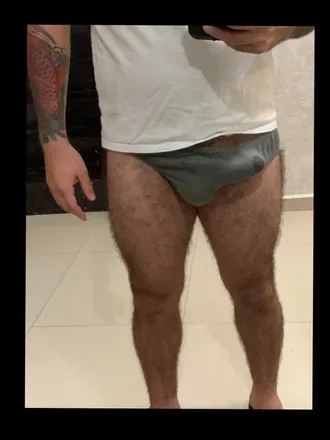 OnlyFans account  arieloo header 2