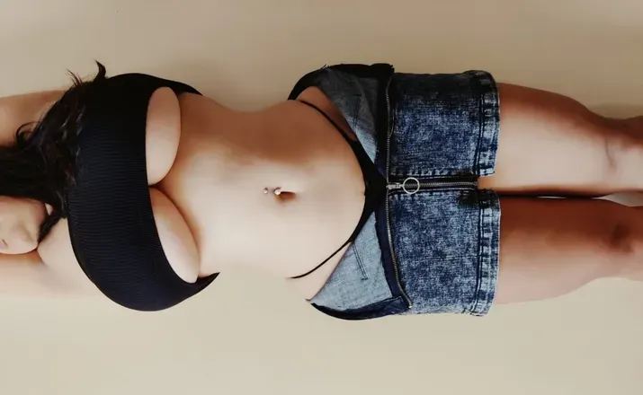 OnlyFans cuenta ilovemycurves header 2