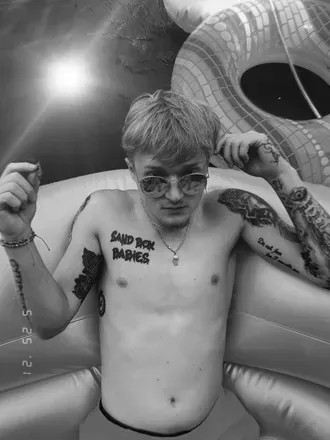 OnlyFans of sun2dashine