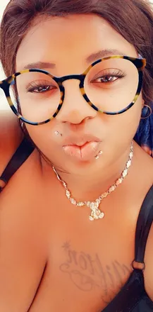 OnlyFans cuenta peachespressley87 header 2