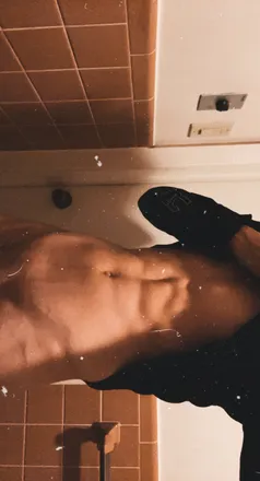 OnlyFans cuenta lionhairboy header 2