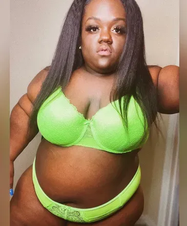 OnlyFans cuenta littlefunsizedhenny avatar 1