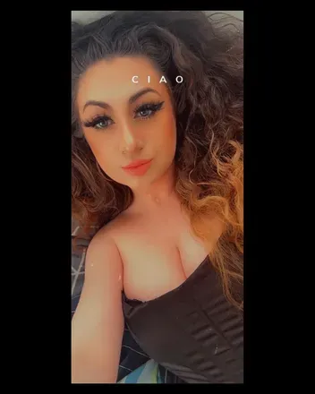 OnlyFans cuenta laurra6996 avatar 1