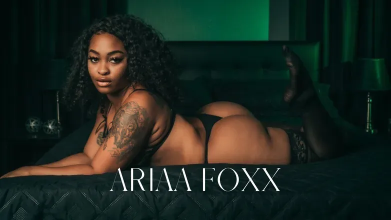 OnlyFans cuenta ariaafoxx header 2