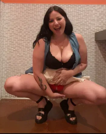 OnlyFans cuenta tittyqueenxx avatar 1