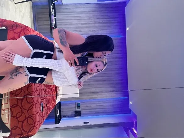OnlyFans cuenta realtwobabbys header 2