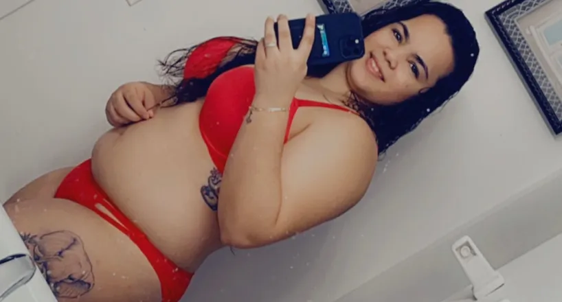 OnlyFans account  sexycubanmommy header 2