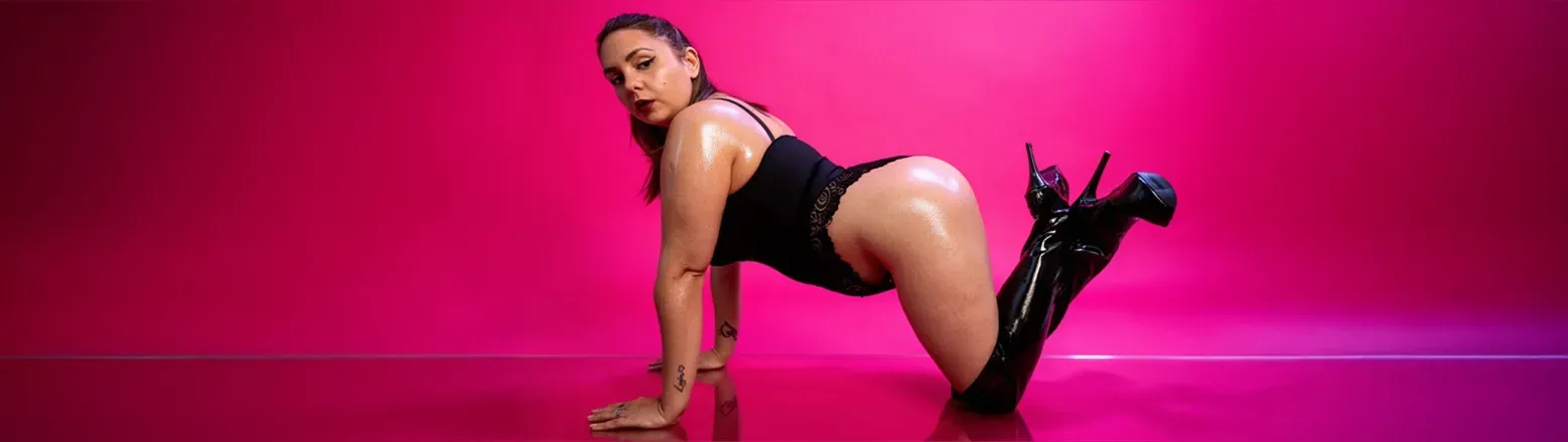 OnlyFans cuenta ddominike header 2
