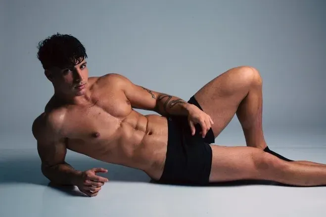 OnlyFans cuenta axxelflame header 2