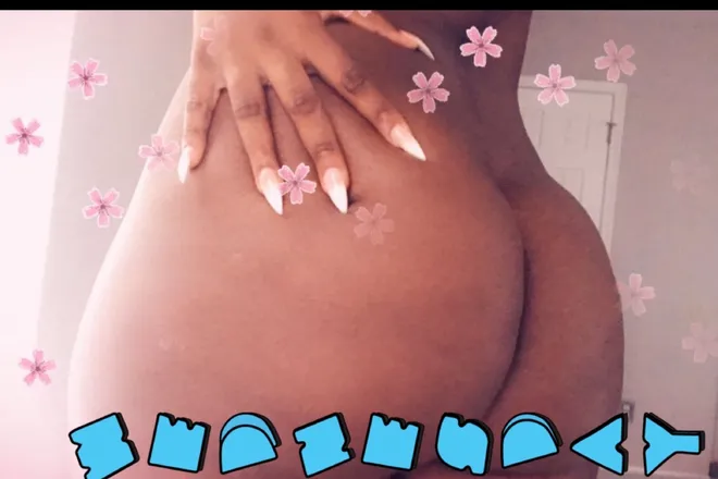 OnlyFans cuenta blvckmonroe header 2