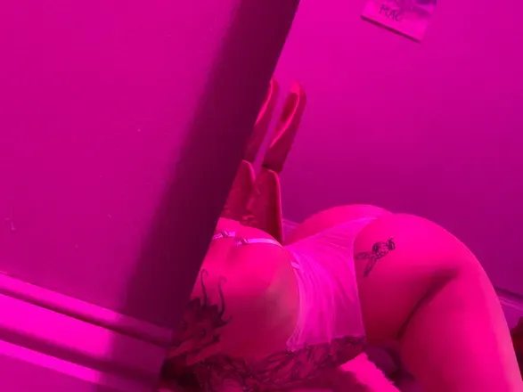 OnlyFans cuenta hon3ybratxx header 2