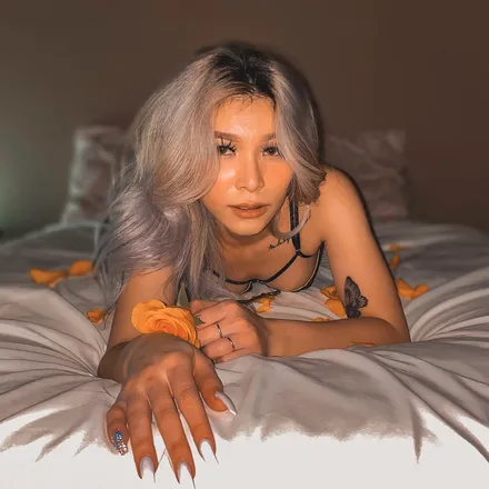 OnlyFans cuenta jennflowaries header 2