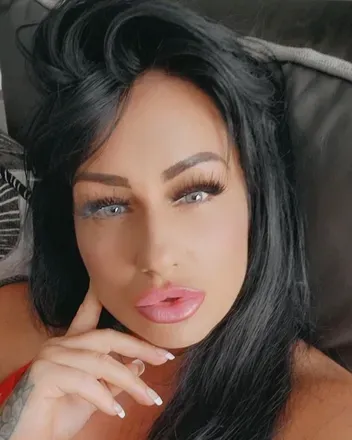 OnlyFans cuenta sexygreeneyes11 avatar 1
