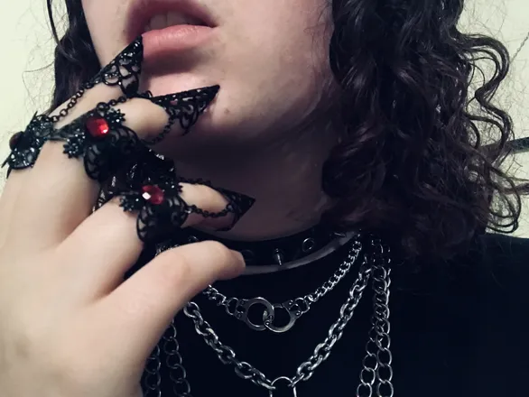 OnlyFans cuenta crimsonskies header 2