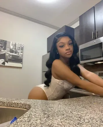 OnlyFans cuenta theonlyyiri avatar 1