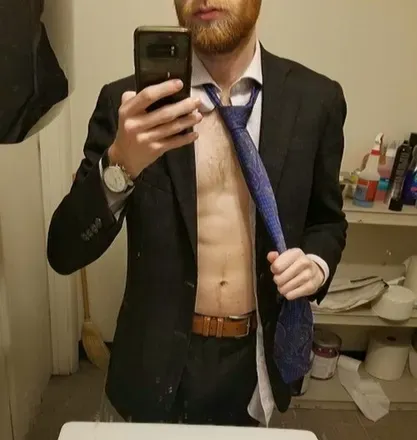 OnlyFans cuenta suitdaddy avatar 1