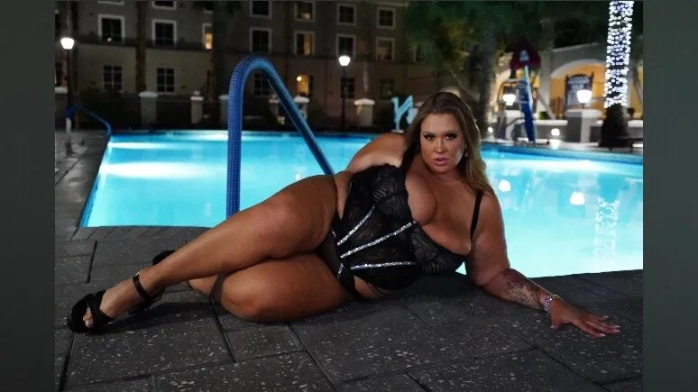 OnlyFans cuenta veronicajasmine header 2