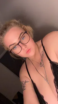 OnlyFans cuenta mollym111 avatar 1