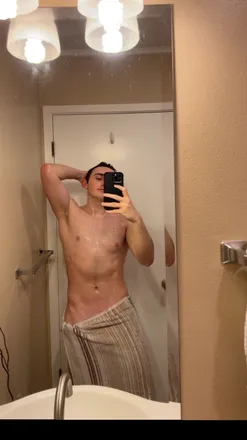 OnlyFans cuenta yourfavoritebi header 2