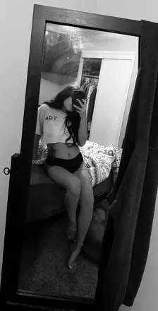 OnlyFans cuenta babykris10xxx avatar 1