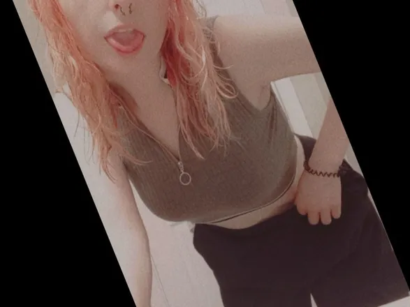 OnlyFans cuenta toriassecrets header 2