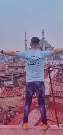 OnlyFans cuenta the-yack header 2