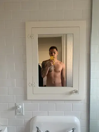 OnlyFans of mandomor