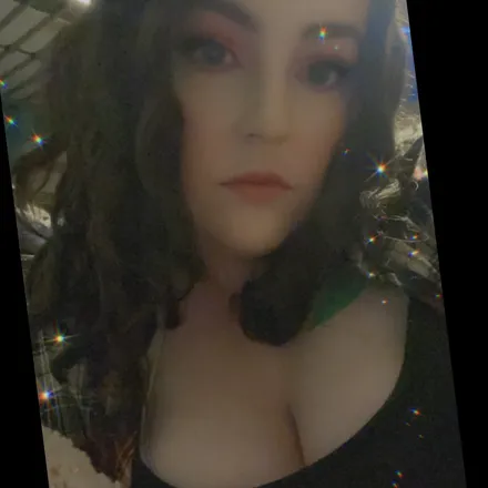 OnlyFans of craftyqueenbabe