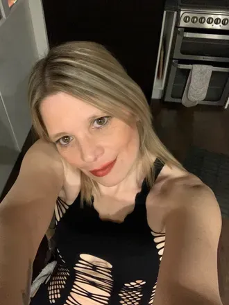OnlyFans cuenta naughtyyorkshirecouple avatar 1