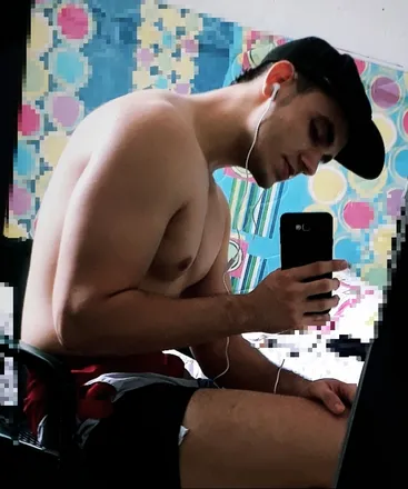 OnlyFans cuenta elchicomalo2 header 2